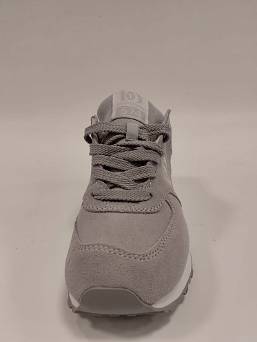 Кроссовки жен. Dioneni