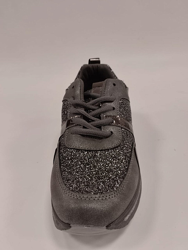 Кроссовки жен. Adiboaz