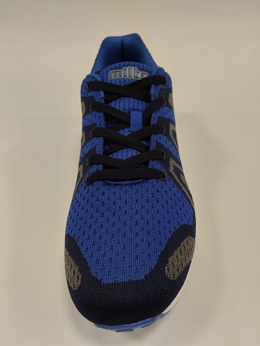 Кроссовки муж. Milton