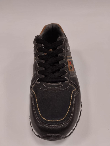 Кроссовки муж. Milton